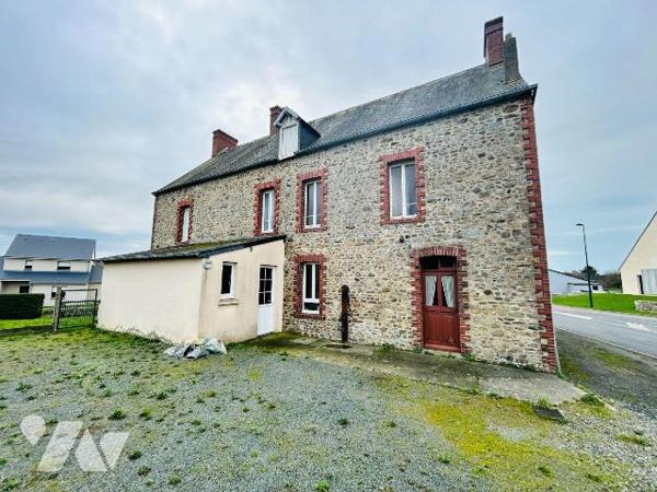 Maison avec vue sur la baie de sienne entre plages et ville.
Divisée en 2 logements distincts ...