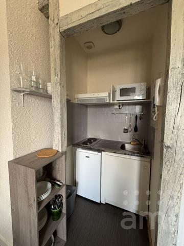 STUDIO MEUBLE - CENTRE VILLE POITIERS