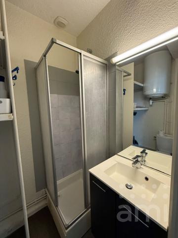 STUDIO MEUBLE - CENTRE VILLE POITIERS