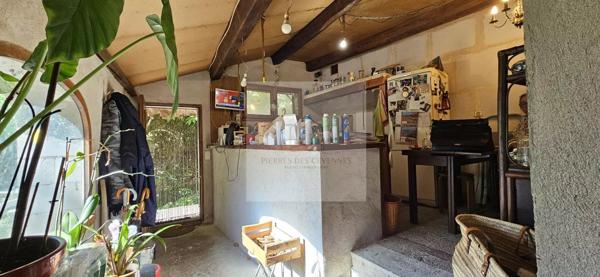 Maison à vendre à Saint Hilaire de Lavit - 3 pièces, 110 m², terrain 2744 m²