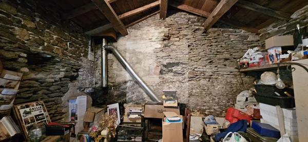 Maison à vendre à Saint Hilaire de Lavit - 3 pièces, 110 m², terrain 2744 m²
