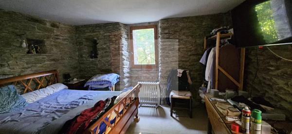 Maison à vendre à Saint Hilaire de Lavit - 3 pièces, 110 m², terrain 2744 m²