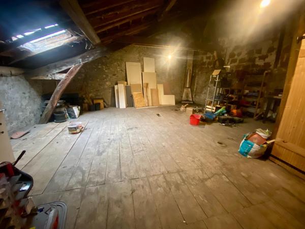 Affaire à saisir – Maison de ville à finir de rénover