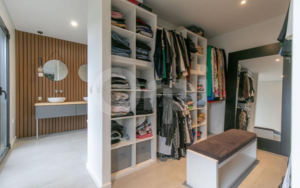 Maison à vendre    7 pièces •  Ormesson-sur-Marne