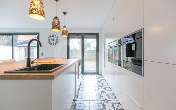 Maison à vendre    7 pièces •  Ormesson-sur-Marne