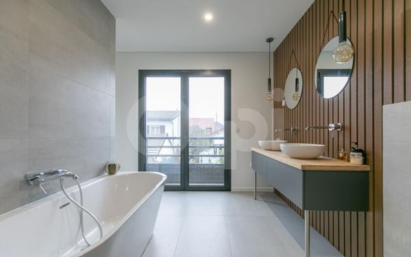 Maison à vendre    7 pièces •  Ormesson-sur-Marne