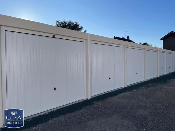 Location parking Danjoutin (90400)