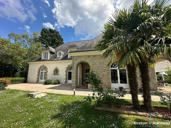 Propriété d'exception sur 1 ha 30 à L'Huisserie