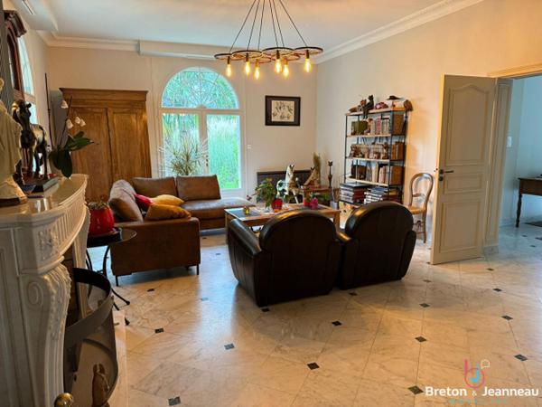 Propriété d'exception sur 1 ha 30 à L'Huisserie