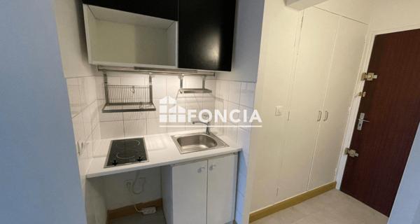 Location Studio 21.1 m² - Asnières-sur-seine 92600