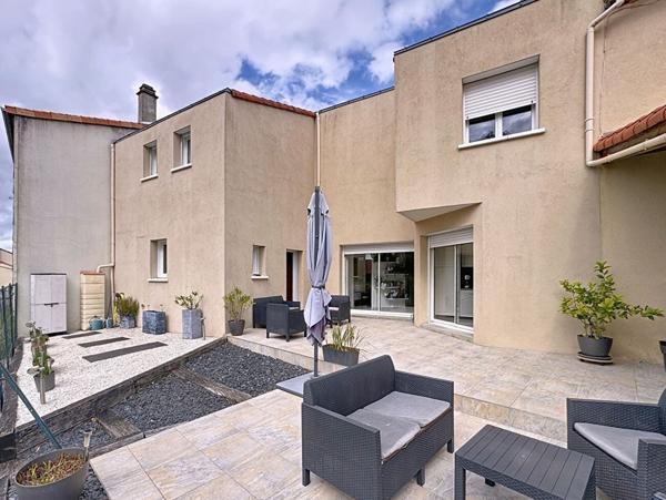 Ensemble immobilier à vendre à Champtoceaux - maison + appartement + studio