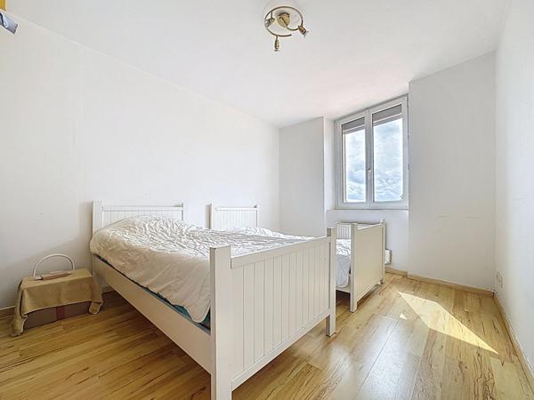Ensemble immobilier à vendre à Champtoceaux - maison + appartement + studio