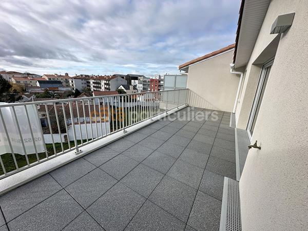 Vente Appartement114,5 m² - 5 Pièces - CHALLANS (85300)