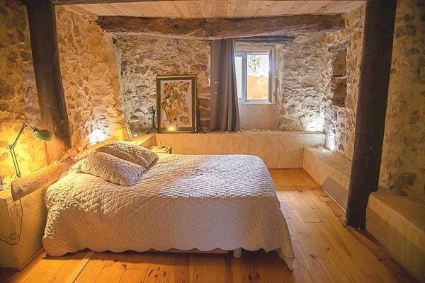 Un Domaine Provençal d'Exception à 30 Minutes d'Uzès