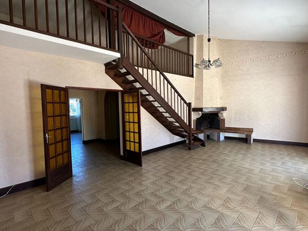 Maison à vendre 4 chambres, bureau mezzanine garage Moissac 82
