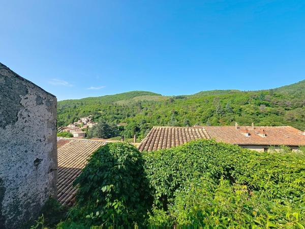Graissessac – Ruine à réhabiliter avec terrain de 2 500 m² et vue dominante