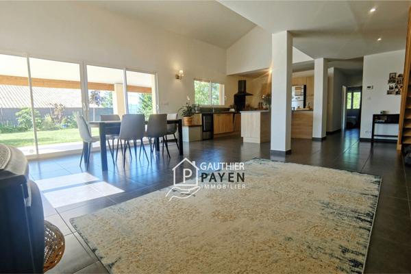 Villla de 150m² sur 1060m² de terrain clos et arboré