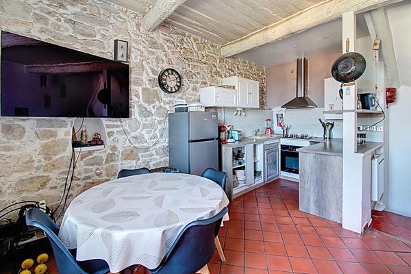 EXCLUSIVITE ! Maison de ville avec vue à Draguignan, proche centre-ville 80 m² avec garage 15 m²