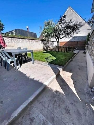 Sucy-en-Brie – Les Bruyères – Maison familiale 5 chambres, piscine chauffée, 3 SDB