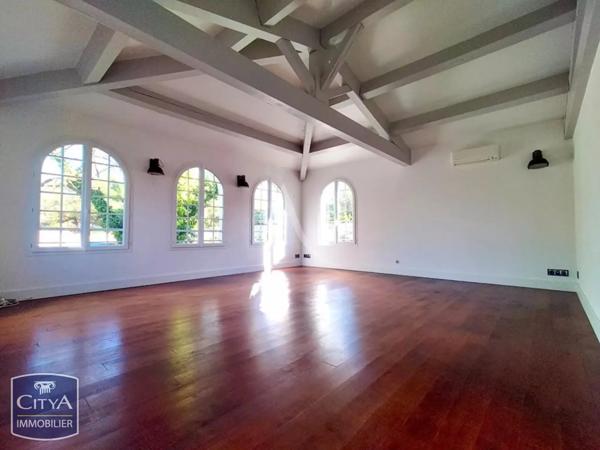 Maison à vendre 6 pièces 220m²