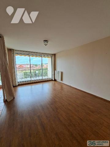 PROCHE TOUTES COMMODITES

Appartement au 2ème étage avec ascenseur comprenant entrée, cuisine...
