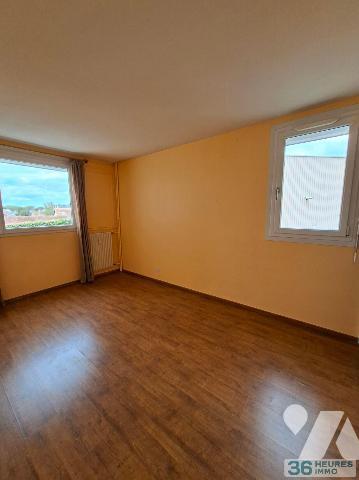 PROCHE TOUTES COMMODITES

Appartement au 2ème étage avec ascenseur comprenant entrée, cuisine...