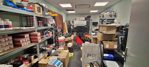 Local commercial de 246 m²