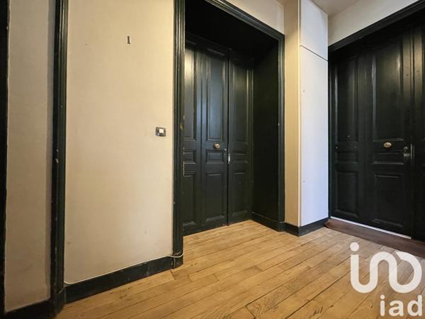 Appartement 3 pièces de 59 m² à Paris (75010)