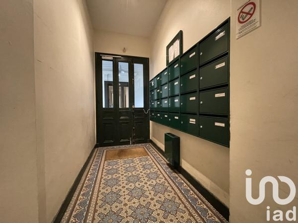 Appartement 3 pièces de 59 m² à Paris (75010)