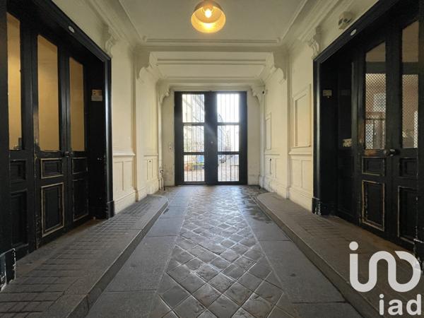 Appartement 3 pièces de 59 m² à Paris (75010)