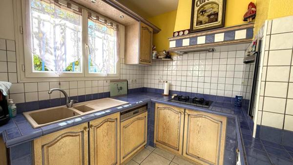 Maison familiale avec piscine  119 m² utiles