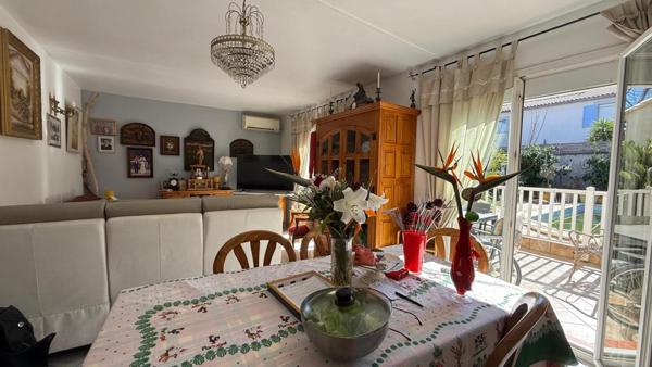 Maison familiale avec piscine  119 m² utiles