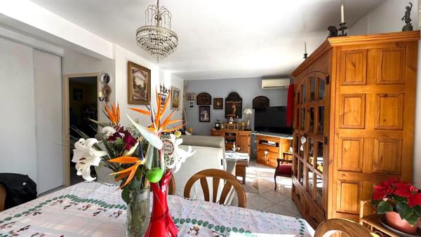 Maison familiale avec piscine  119 m² utiles