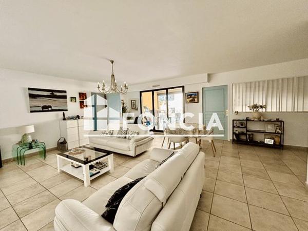 À vendre Appartement 4 pièces 95 m² - Six-fours-les-plages 83140