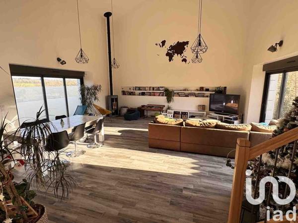 Maison à vendre 7 pièces 192 m² Fontenay-le-Comte