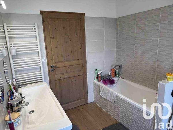 Maison à vendre 7 pièces 192 m² Fontenay-le-Comte