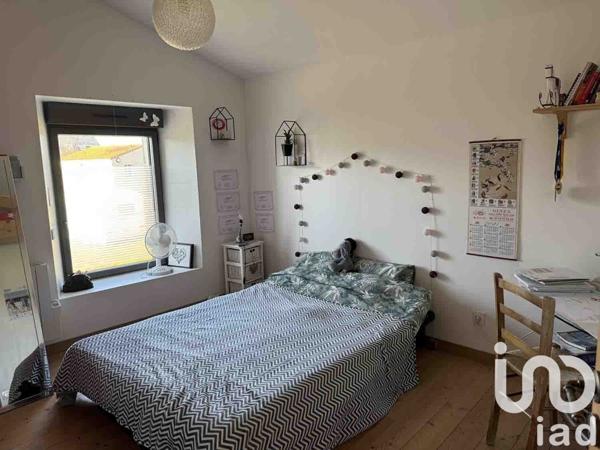 Maison à vendre 7 pièces 192 m² Fontenay-le-Comte