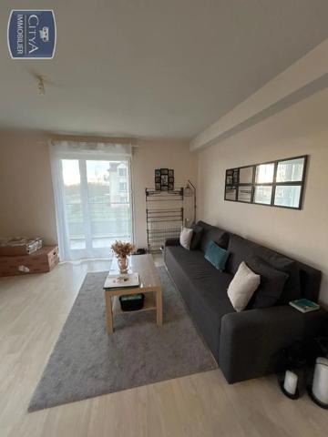 Appartement à louer 2 pièces 47.75m² Bourges (18000)