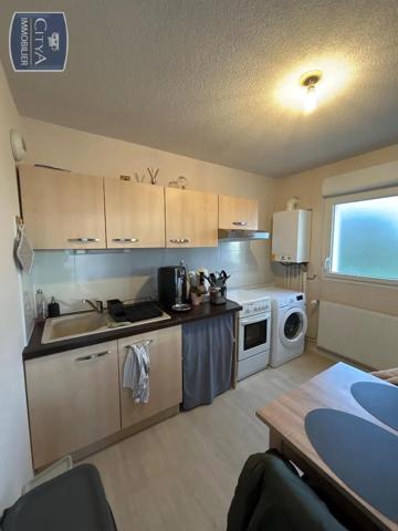 Appartement à louer 2 pièces 47.75m² Bourges (18000)