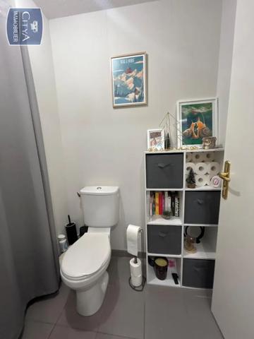 Appartement à louer 2 pièces 47.75m² Bourges (18000)