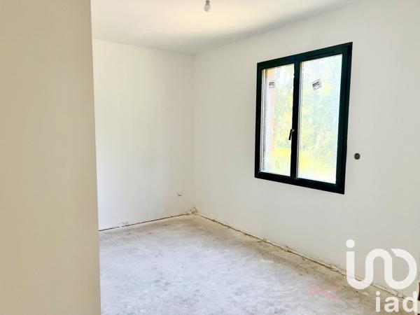 Maison 4 pièces de 260 m² à Saint-Loubès (33450)