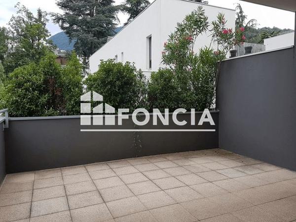 Location Appartement 3 pièces 61.5 m² - 11 RUE DU CHAMANDIER Gieres 38610