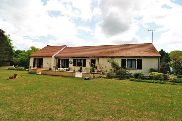 Vaste maison de plain-pied