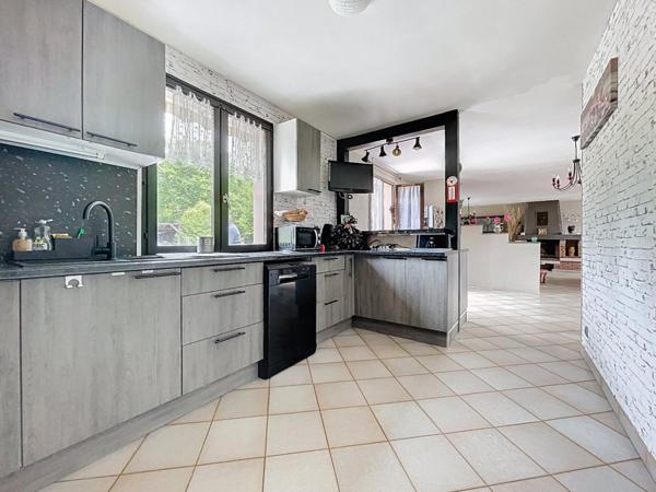 Vaste maison de plain-pied