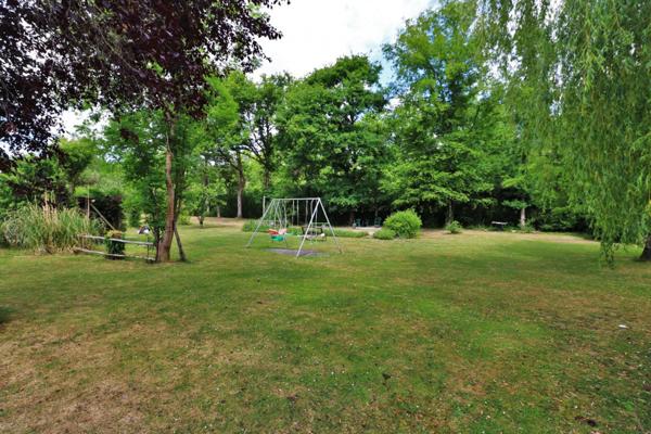 Vaste maison de plain-pied