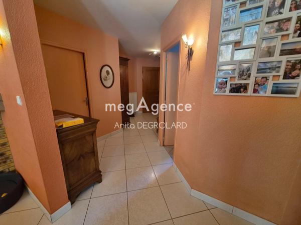 Maison à LA ROCHE-SUR-YON, 85000 - 5 pièces 141m²