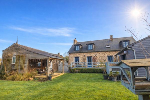 Maison à vendre proche de GORRON (53)maison en pierre 3 chambres sur terrain 730 m2