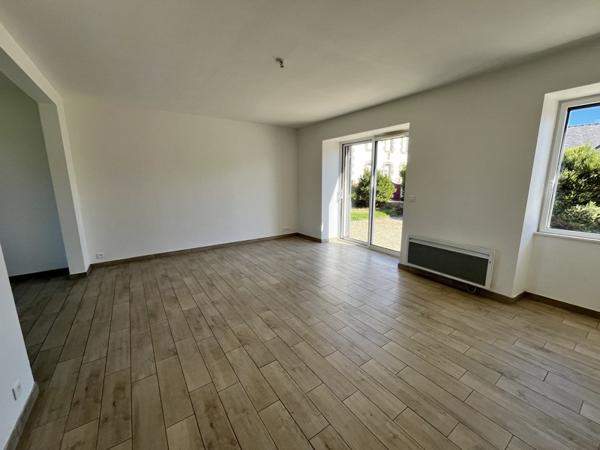 Maison à louer 1 100 € CC Roscoff 5 p 107 m² DPE C