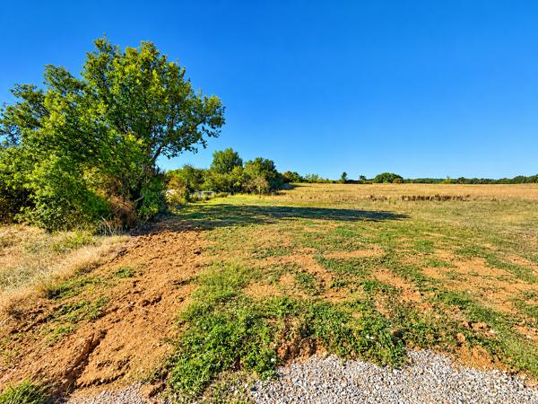 TERRAIN CONSTRUCTIBLE 2959m2 VIABILISE AU CALME - Labourgade (82100)