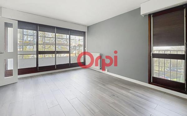 Appartement à vendre    2 pièces • 50 m2 Les Ulis